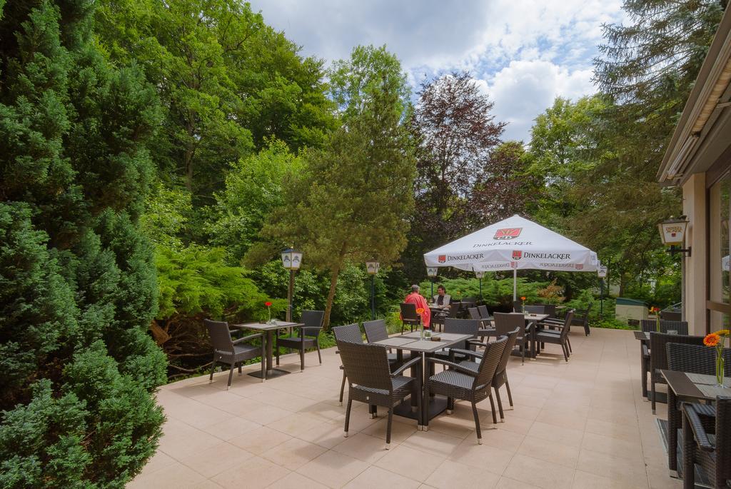 Waldhotel Sindelfingen Am Eichholz Bagian luar foto