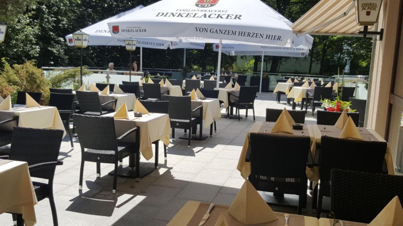 Waldhotel Sindelfingen Am Eichholz Bagian luar foto
